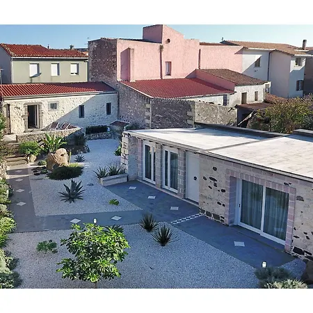 Hotel La Petite Maison