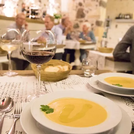 La Petite Maison Отель