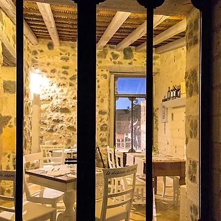 Hotel La Petite Maison