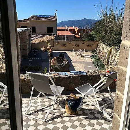 La Petite Maison Hotel 3*