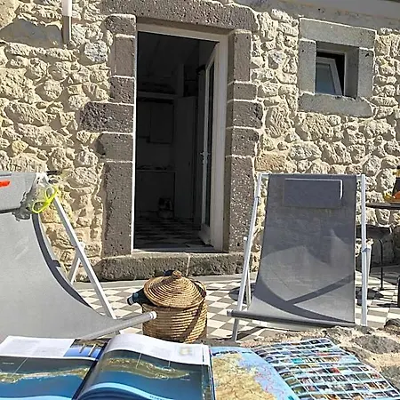 La Petite Maison 3*
