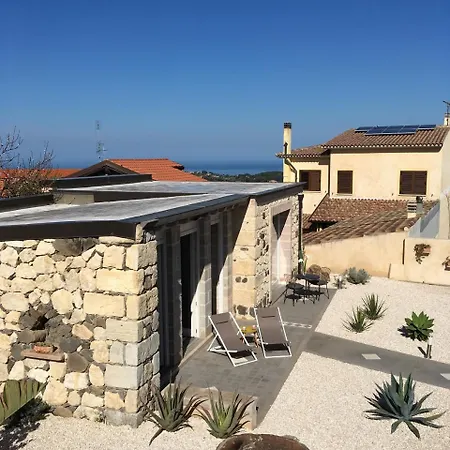La Petite Maison 3* Tresnuraghes